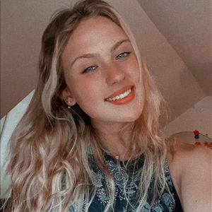 Meet your Posher, Gretchen